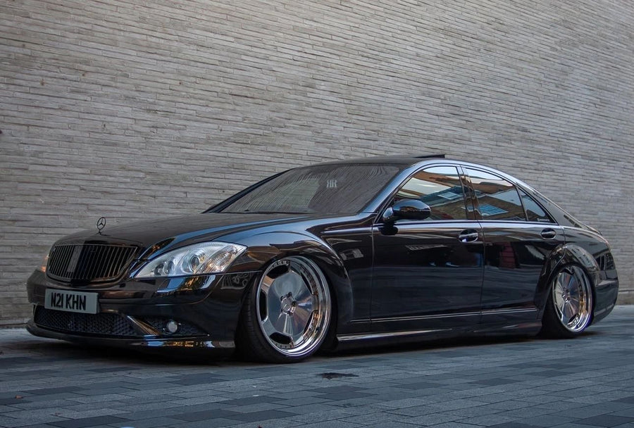 Black Mercedes-Benz S-Class W221 sitting low